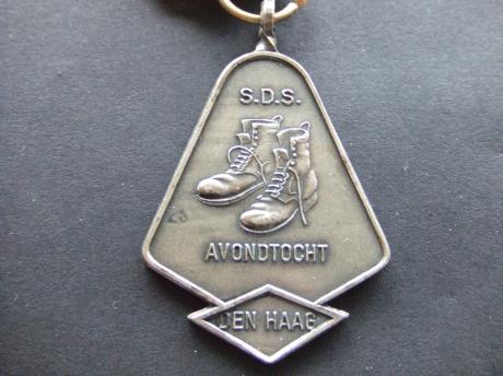 Wandelsportvereniging SDS Den Haag avondtocht wandelschoenen